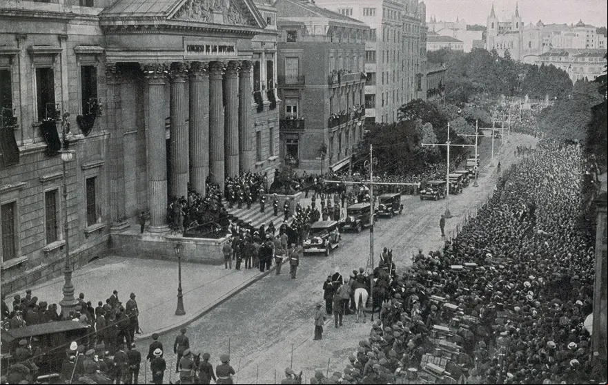 MADRID CONGRESO DE LOS DIPUTADOS-BIBLIOTECA FOTOGRAFIA-14/7/1931LLEGADA DEL GOBIERNO PROVISIONAL PARA APERTURA CORTES CONSTITUYENTES;
